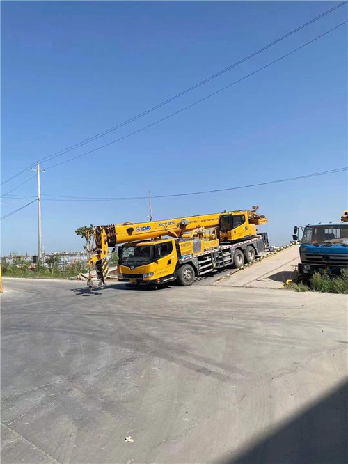 金川县吊车作业时，可能会产生哪些额外收费项目？