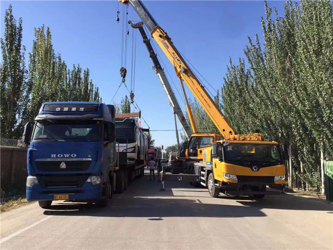 金川县“省油又稳当”—— 吊车的 “智能节能” 技术