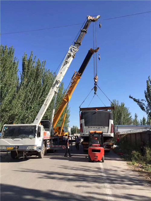 金川县港口集装箱搬运案例